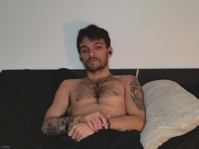 Live sex webcam photo for JackDesFeux #291375668