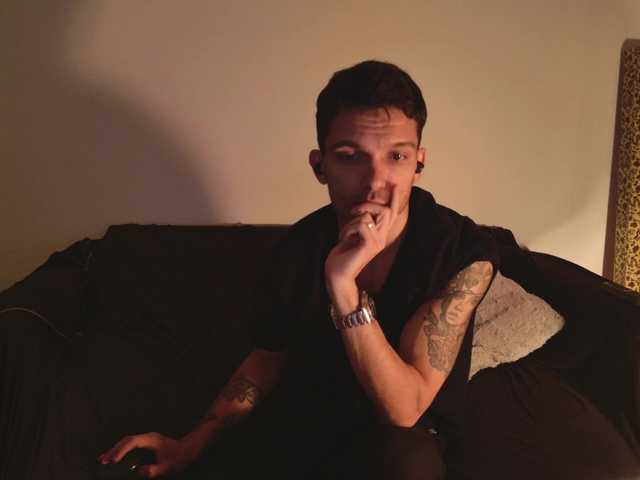 Live sex webcam photo for JackDesFeux #291485971