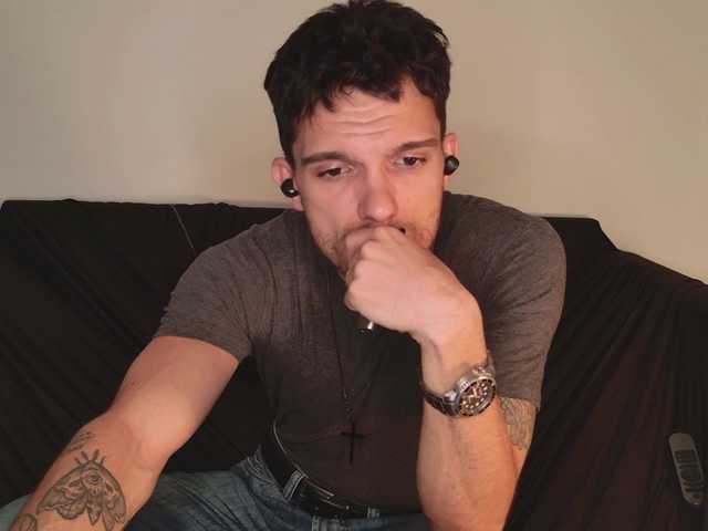 Live sex webcam photo for JackDesFeux #291505564