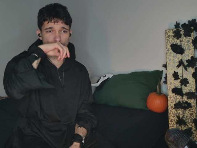 Live sex webcam photo for JackDesFeux #292186641