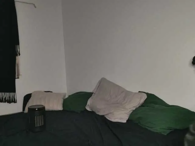 Live sex webcam photo for JackDesFeux #292414198