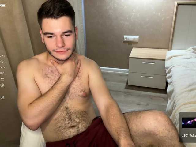 Live sex webcam photo for Jackadrian #276579271