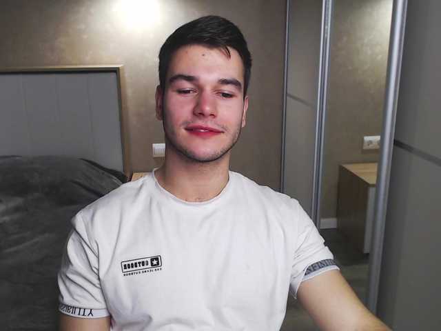 Live sex webcam photo for Jackadrian #276717388