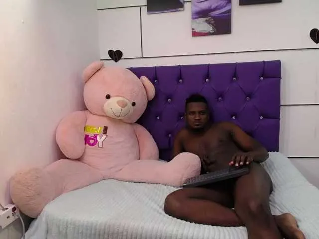 Live sex webcam photo for JackandAmber #272973791