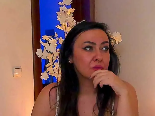 Live sex webcam photo for JackieJee #290150055