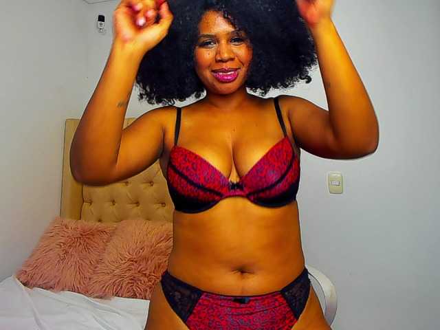 Live sex webcam photo for JackieMorgann #273209084