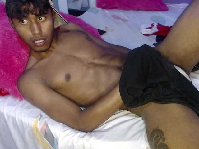 Live sex webcam photo for JackxJonhsonn #276877539