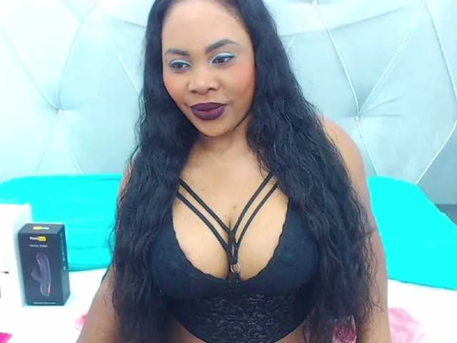 Live sex webcam photo for JackyNorris #287968255