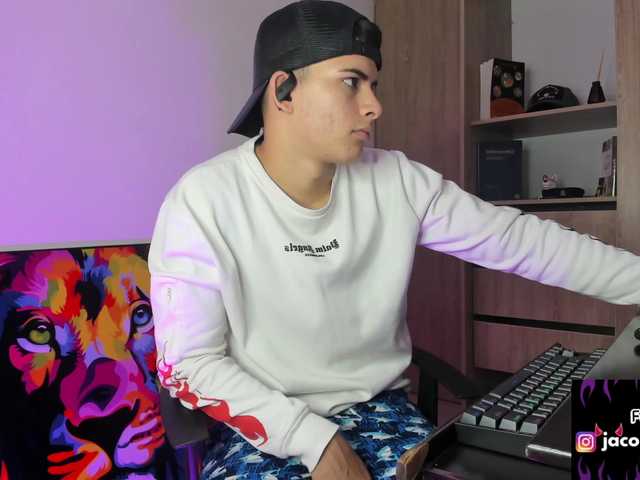 Live sex webcam photo for Jacob-fireexx #276466911