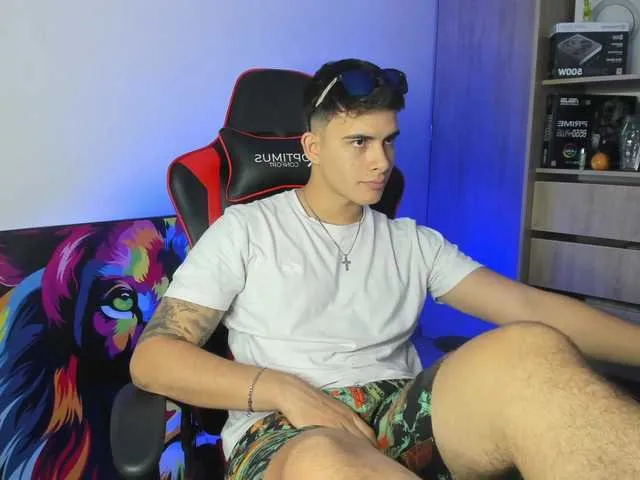 Live sex webcam photo for Jacob-fireexx #276755523