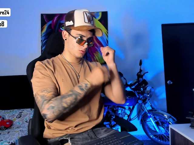 Live sex webcam photo for Jacob-fireexx #290233851