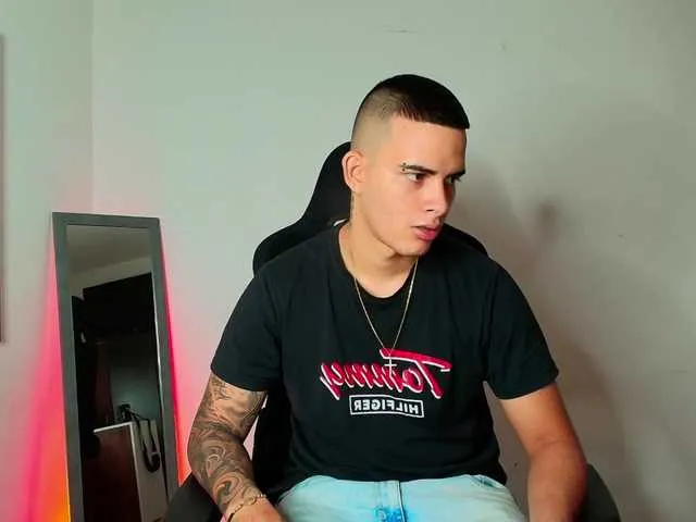 Live sex webcam photo for Jacob-fireexx #291004664