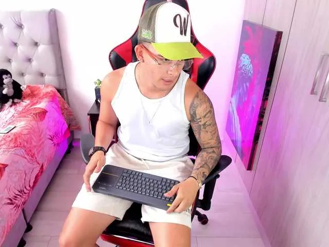 Live sex webcam photo for Jacob-fireexx #291556174