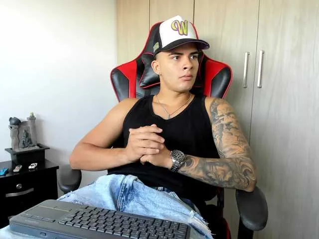 Live sex webcam photo for Jacob-fireexx #291561794