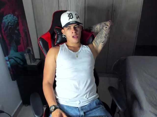 Live sex webcam photo for Jacob-fireexx #291665917