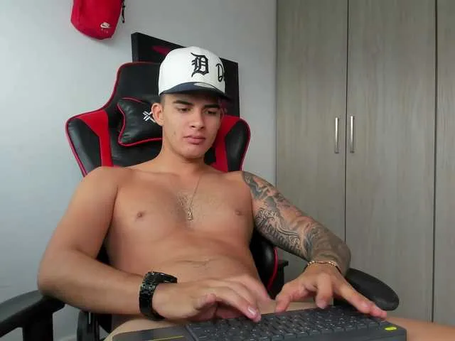 Live sex webcam photo for Jacob-fireexx #291669403