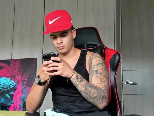 Live sex webcam photo for Jacob-fireexx #292008494