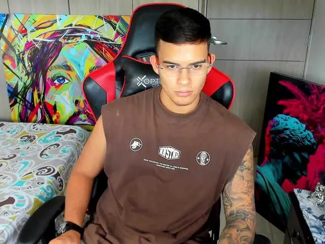 Live sex webcam photo for Jacob-fireexx #292035148