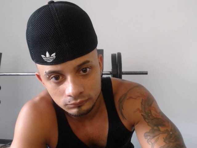 Live sex webcam photo for JacobGains #275663638