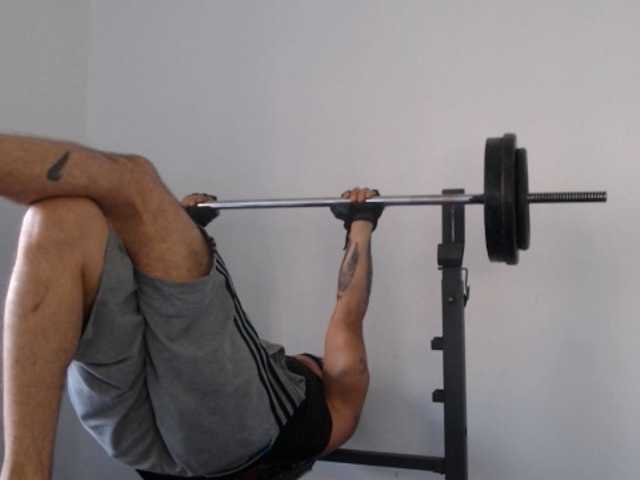 Live sex webcam photo for JacobGains #275682465