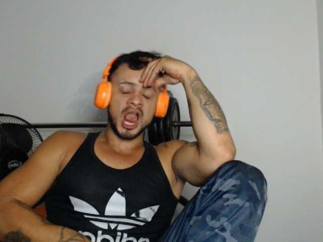 Live sex webcam photo for JacobGains #275739019