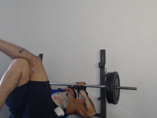 Live sex webcam photo for JacobGains #275887382