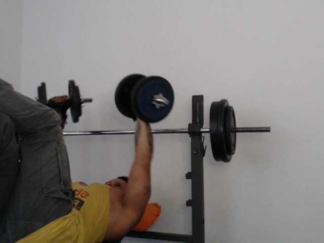 Live sex webcam photo for JacobGains #275922334