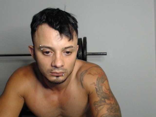 Live sex webcam photo for JacobGains #275929612