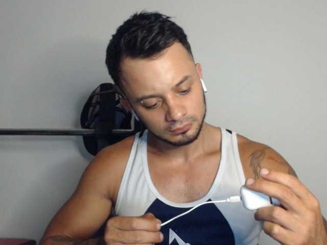 Live sex webcam photo for JacobGains #276280276