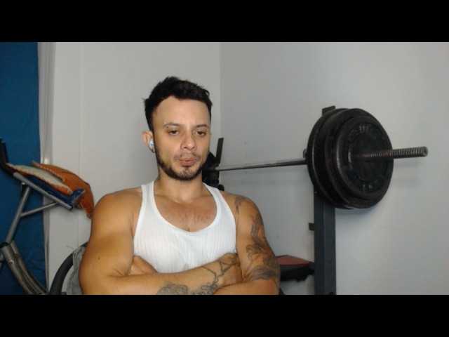 Live sex webcam photo for JacobGains #277057726