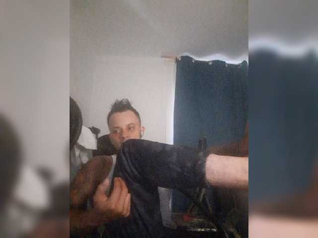 Live sex webcam photo for JacobGains #277110552