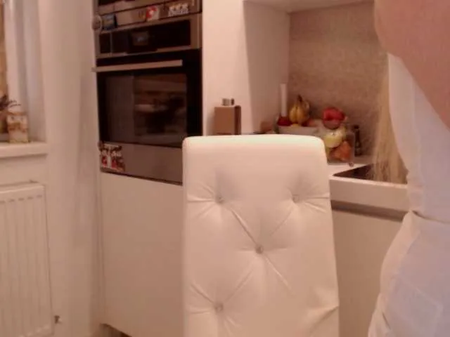 Live sex webcam photo for JacquiGray #276481233