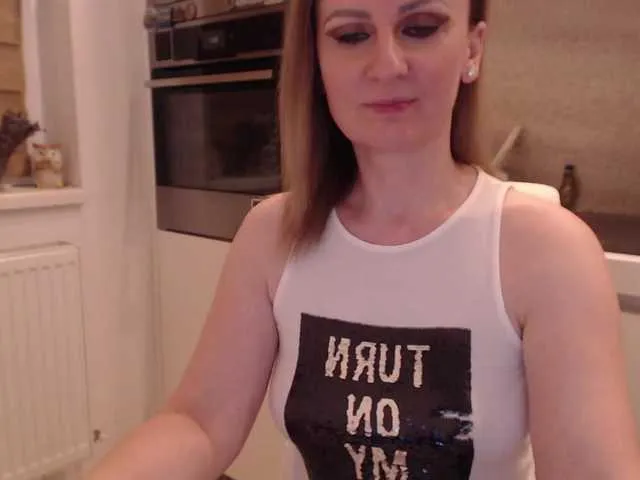 Live sex webcam photo for JacquiGray #277143273