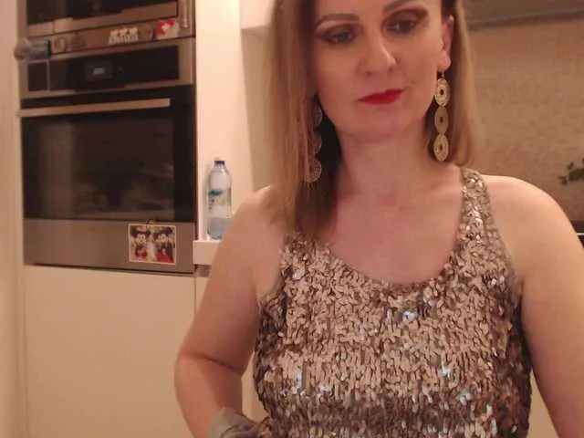 Live sex webcam photo for JacquiGray #277375251