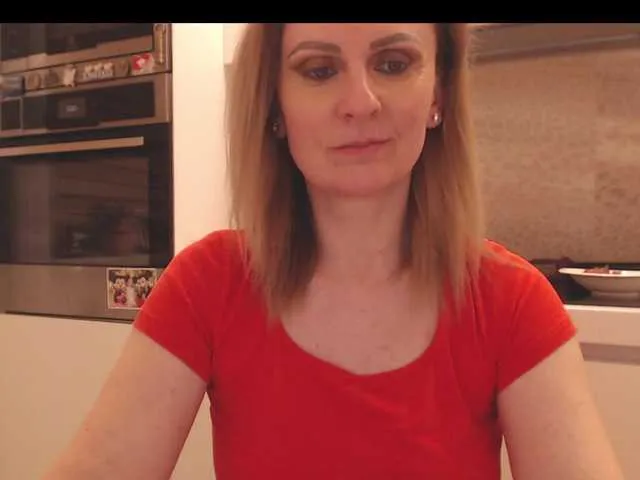 Live sex webcam photo for JacquiGray #277874119