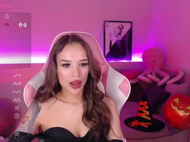 Live sex webcam photo for Jade-07 #276607995