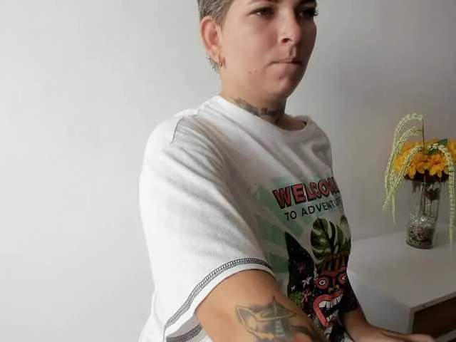 Live sex webcam photo for Jade-28 #275461467