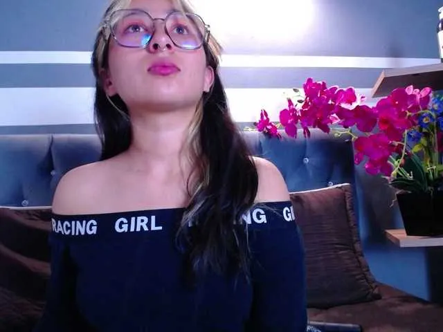 Live sex webcam photo for Jade-sex- #276005552