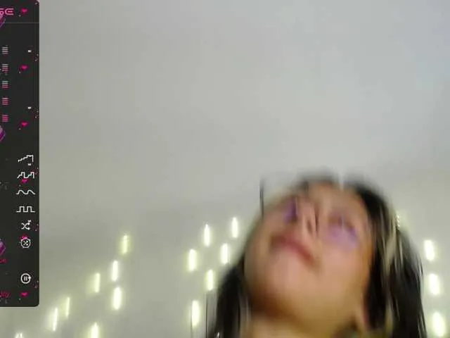 Live sex webcam photo for Jade-sex- #276115543