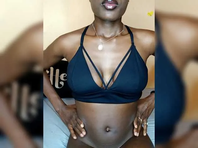 Live sex webcam photo for Jade008 #292593225