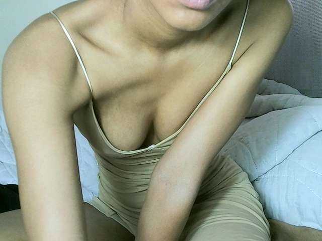 Live sex webcam photo for Jade05 #276259618