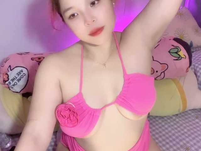 Live sex webcam photo for Jade2005 #277438173