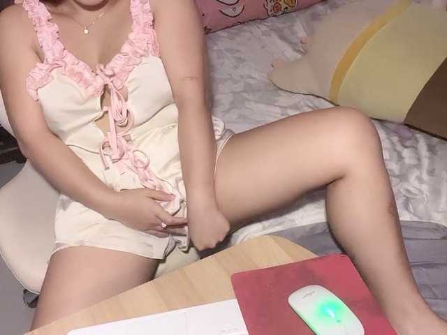 Live sex webcam photo for Jade2005 #277927133