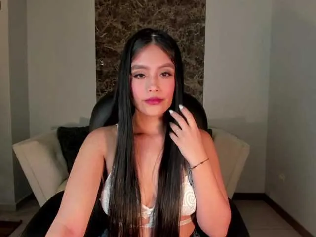 Live sex webcam photo for JadeEvans #274401756