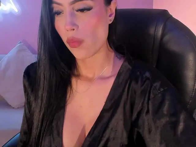 Live sex webcam photo for JadeEvans #292277532