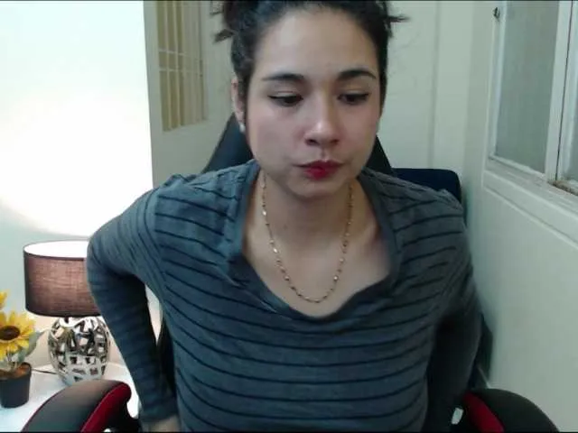 Live sex webcam photo for JadeSuan #274218648