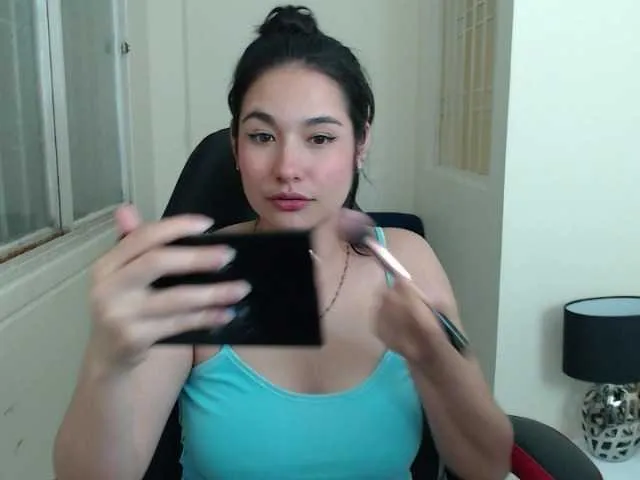 Live sex webcam photo for JadeSuan #274339314