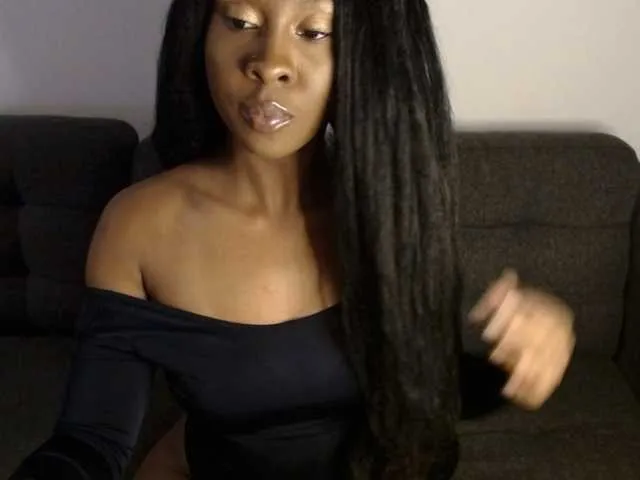 Live sex webcam photo for JadeWright #276217439