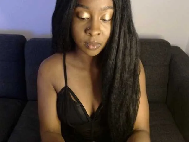 Live sex webcam photo for JadeWright #276569567