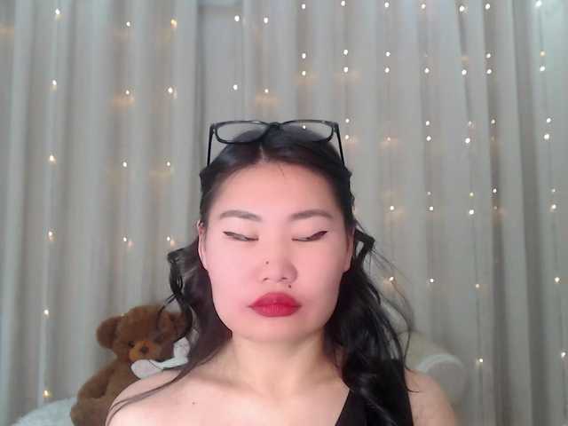 Live sex webcam photo for Jadelsle #288076362